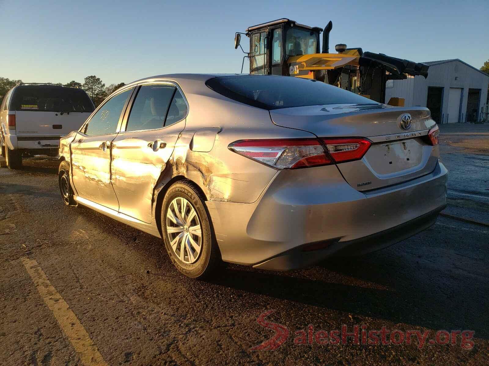 4T1B11HK1JU543431 2018 TOYOTA CAMRY