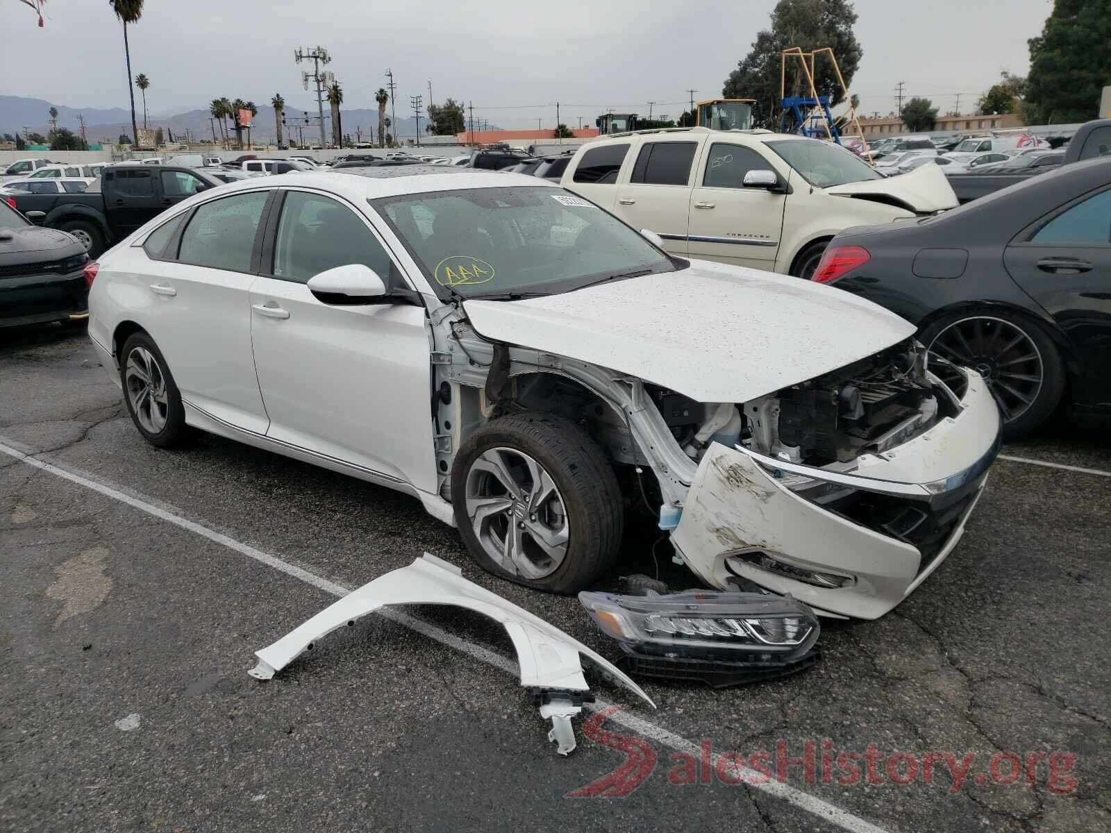 1HGCV1F51JA215035 2018 HONDA ACCORD