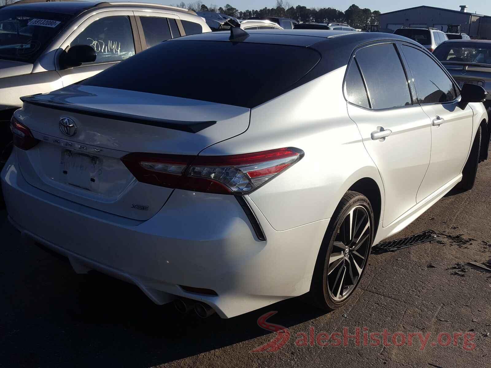 4T1B61HK5KU262767 2019 TOYOTA CAMRY