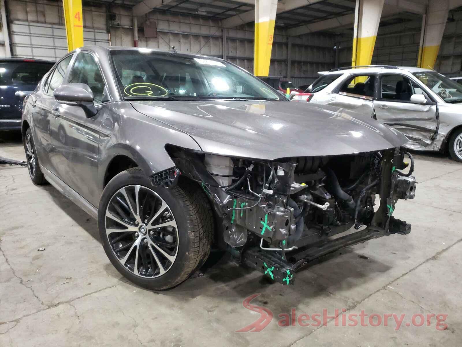 4T1B11HK7JU599177 2018 TOYOTA CAMRY