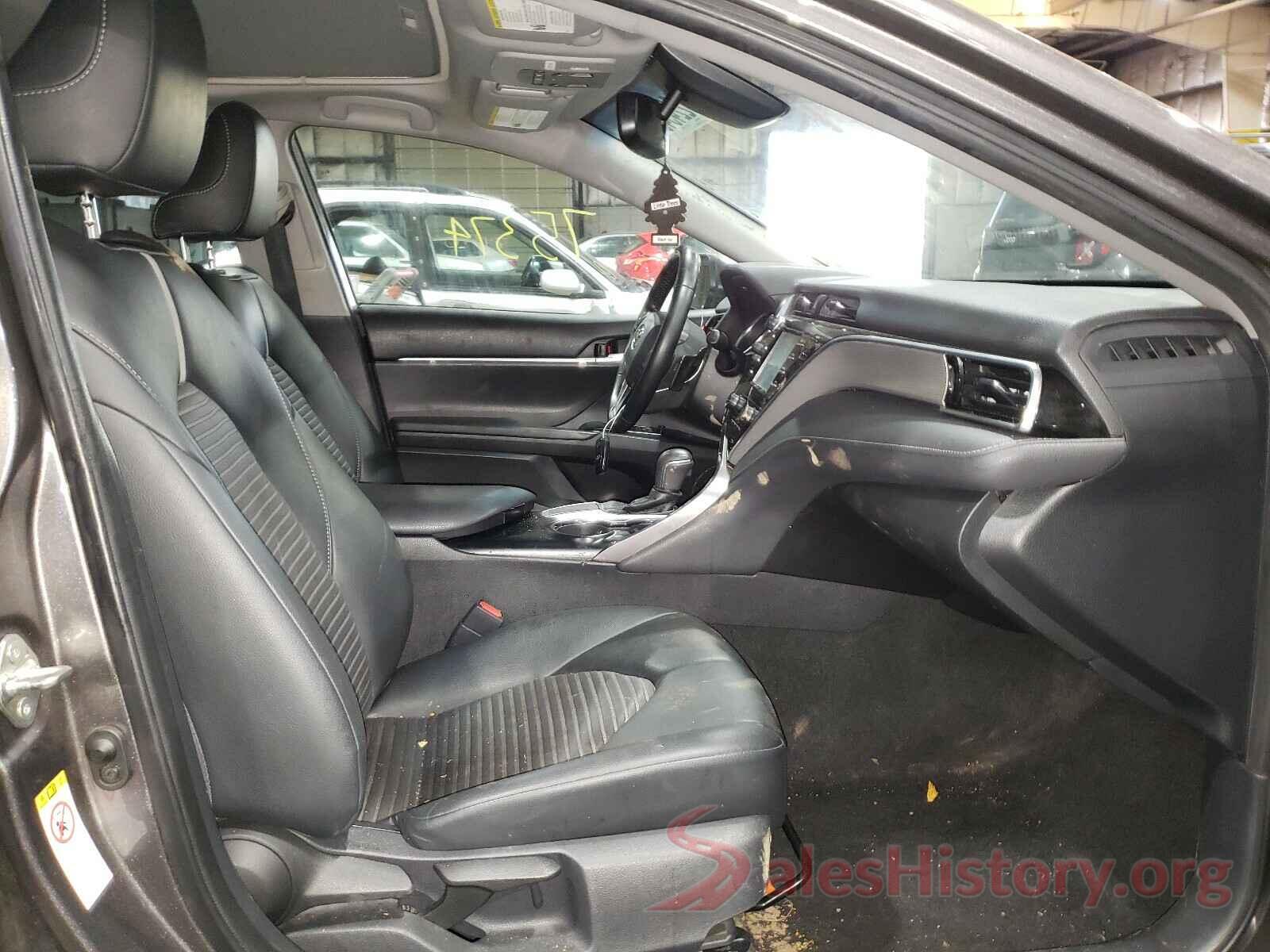 4T1B11HK7JU599177 2018 TOYOTA CAMRY