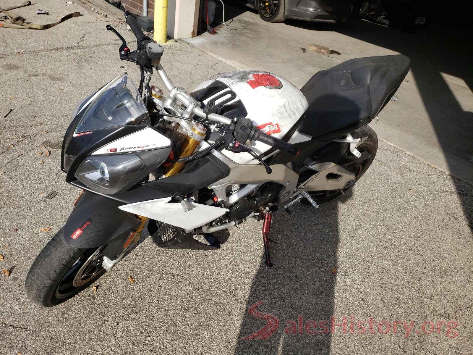 ZD4TYCA09ES000259 2014 APRILIA TUONO