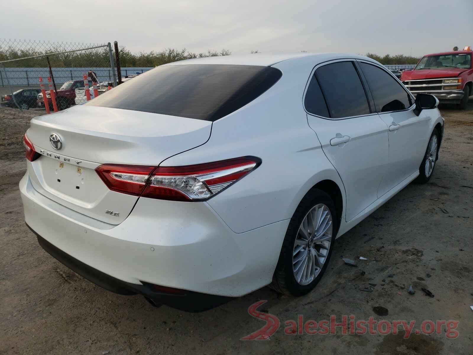 4T1B11HK3JU050088 2018 TOYOTA CAMRY