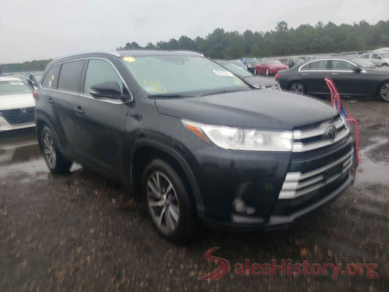 5TDJZRFH2JS488636 2018 TOYOTA HIGHLANDER