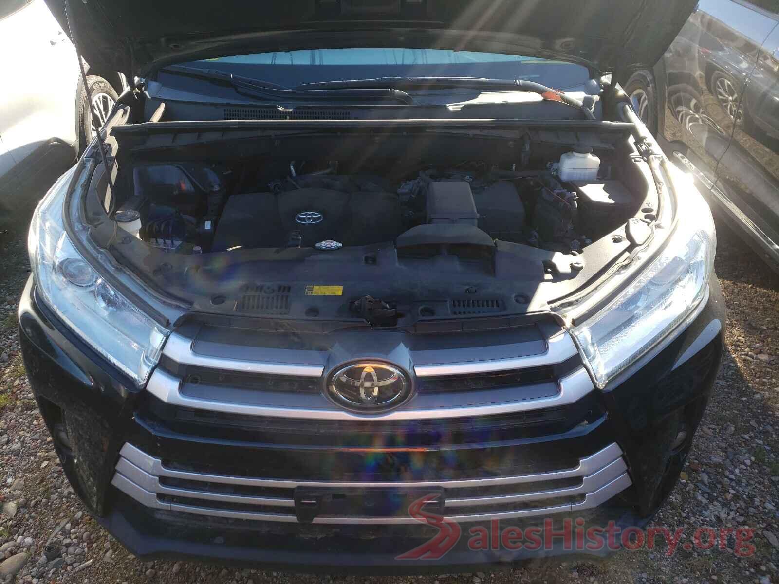 5TDJZRFH2JS488636 2018 TOYOTA HIGHLANDER