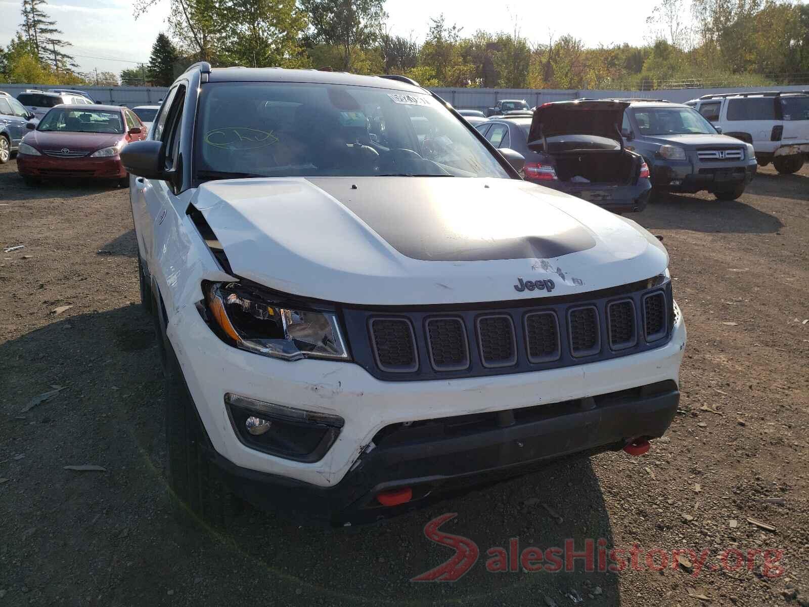 3C4NJDDB1KT748087 2019 JEEP COMPASS