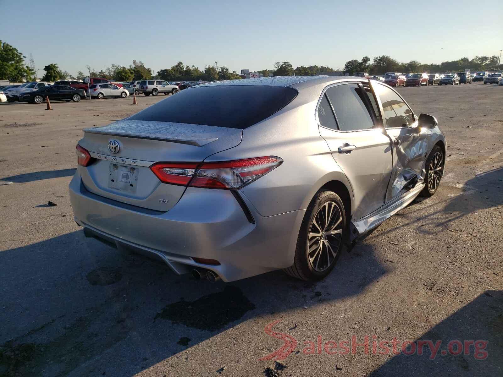 4T1B11HK4JU635164 2018 TOYOTA CAMRY