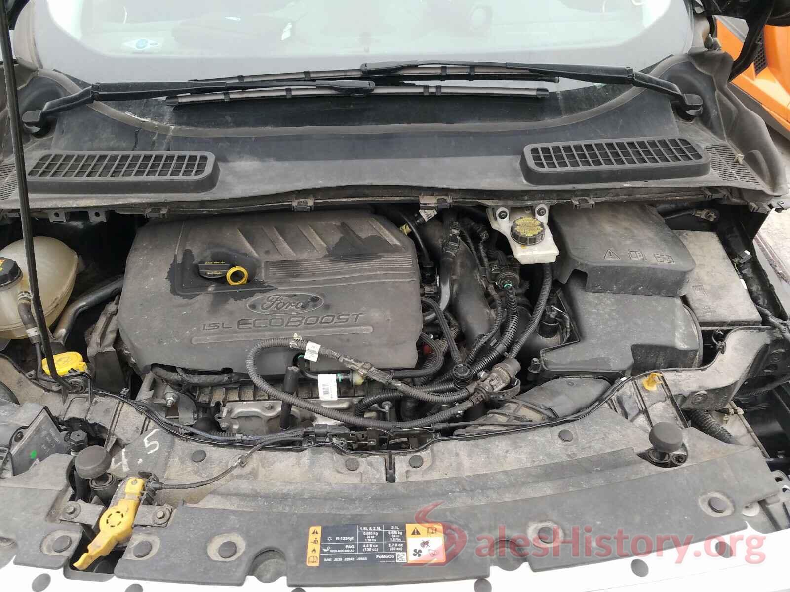 1FMCU9HD2JUA67749 2018 FORD ESCAPE