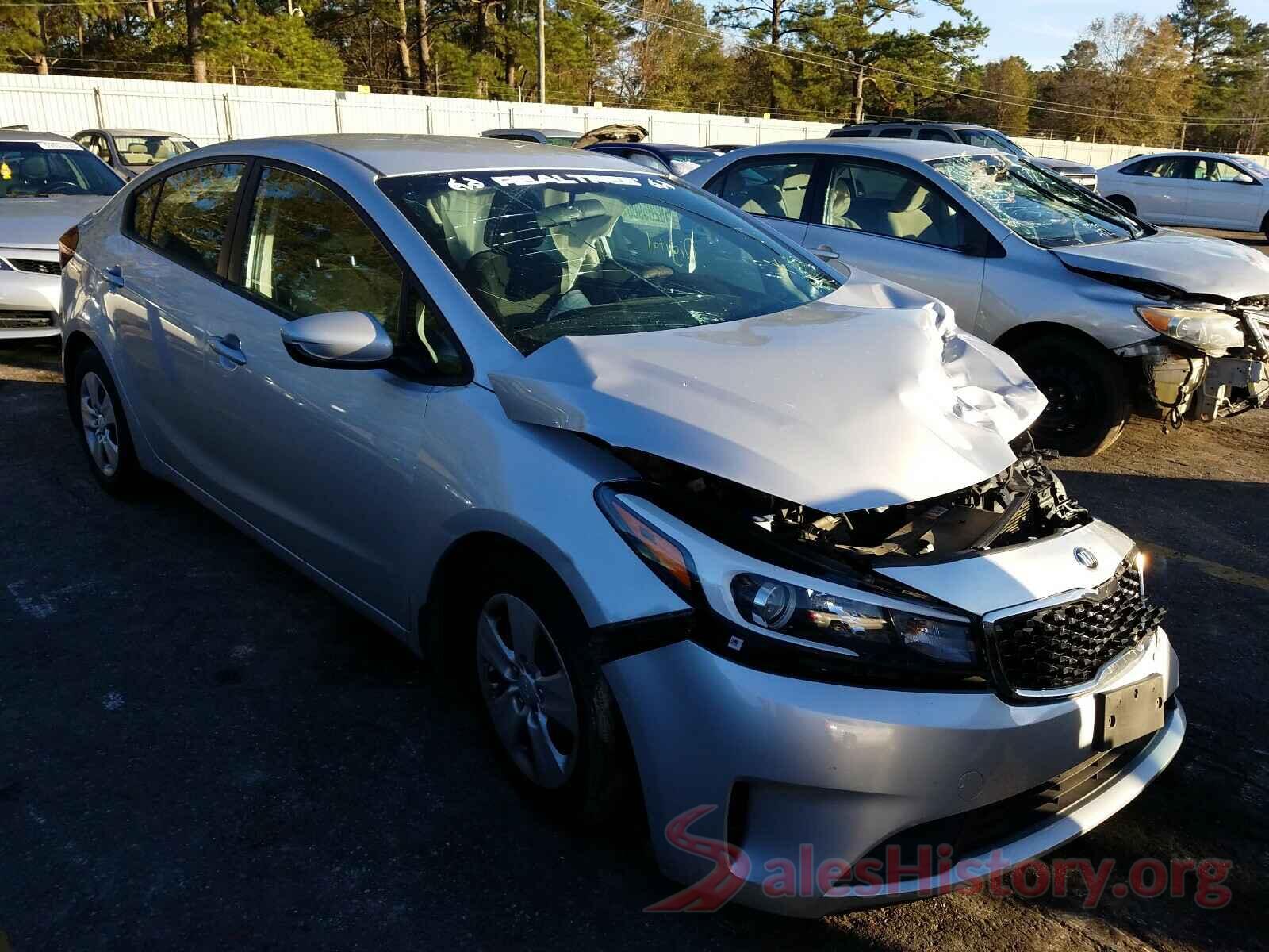 3KPFK4A75HE130009 2017 KIA FORTE