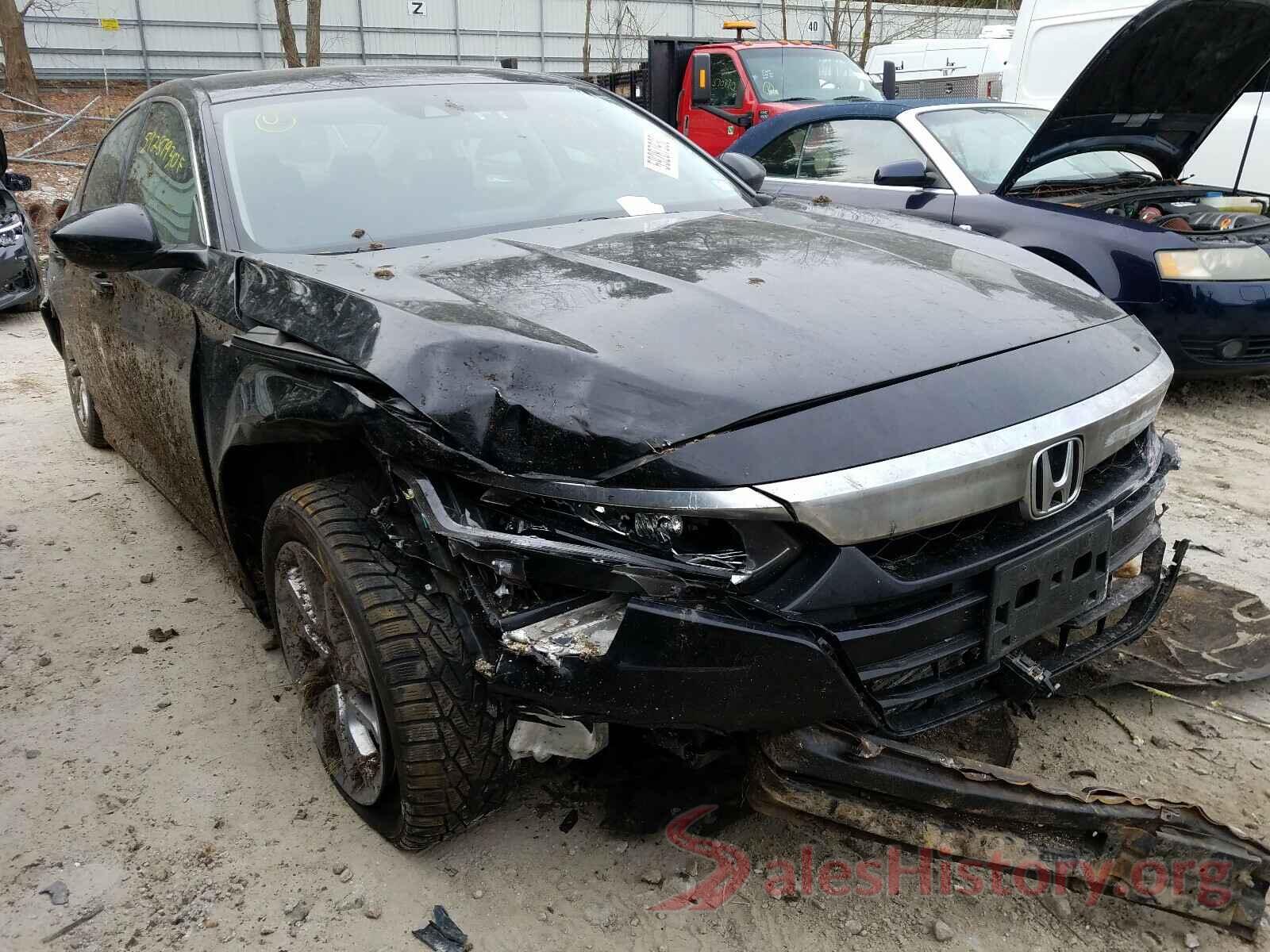 1HGCV1F15JA238122 2018 HONDA ACCORD