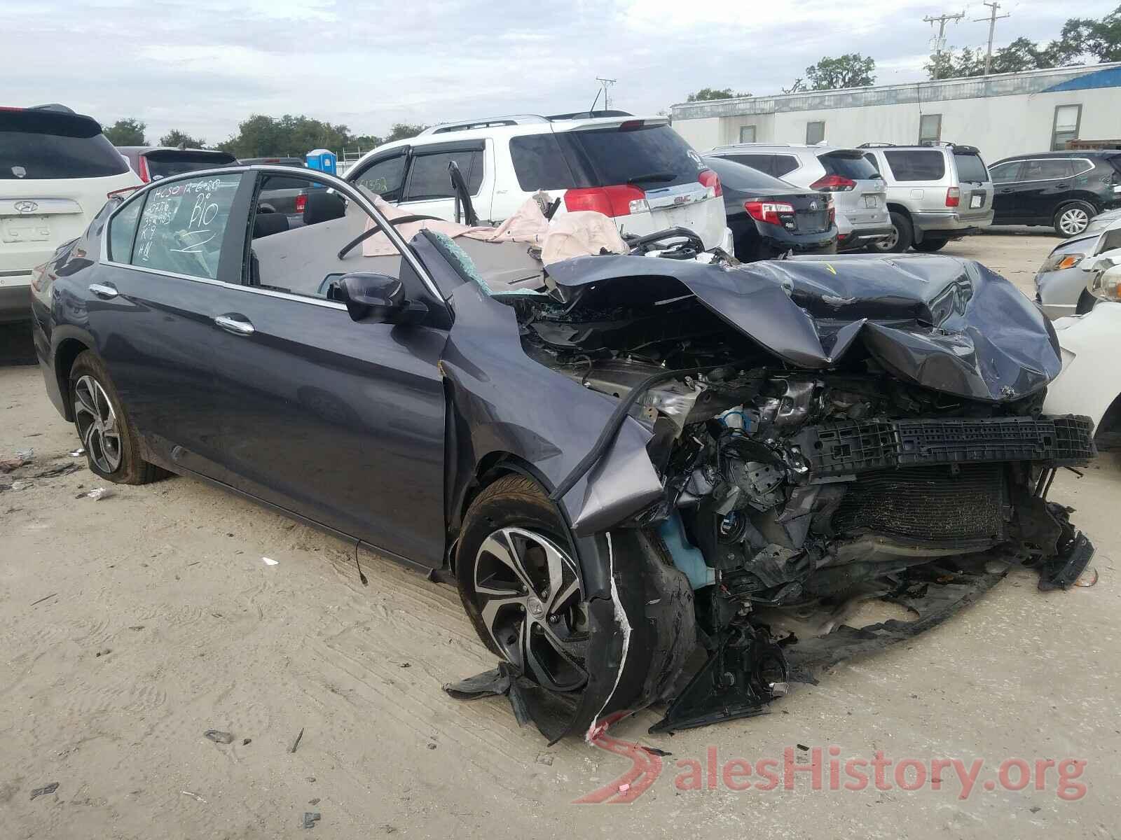 1HGCR2F3XHA262048 2017 HONDA ACCORD