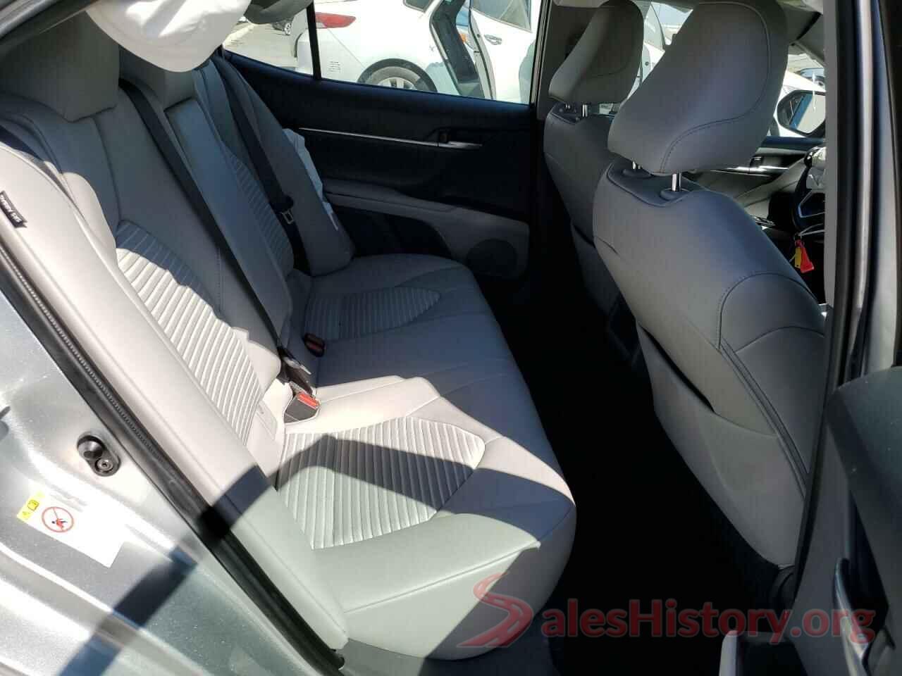 4T1B11HK7JU105139 2018 TOYOTA CAMRY