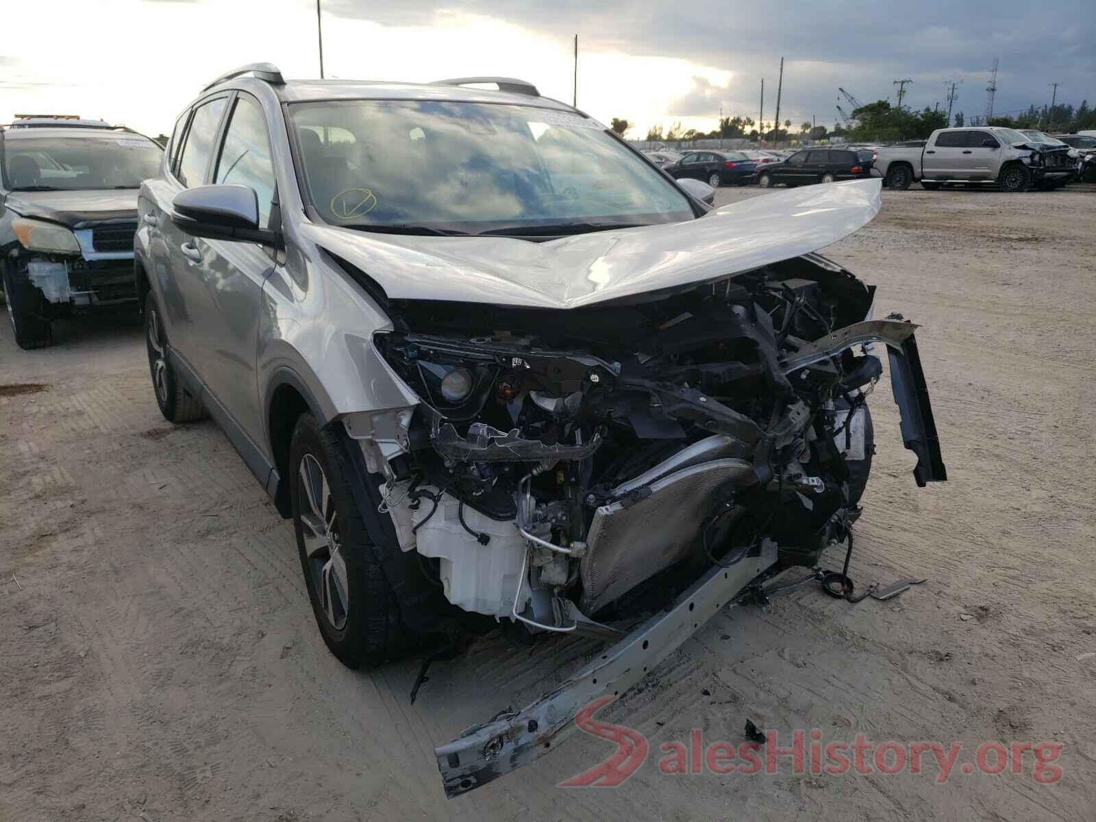 2T3WFREV4JW439006 2018 TOYOTA RAV4