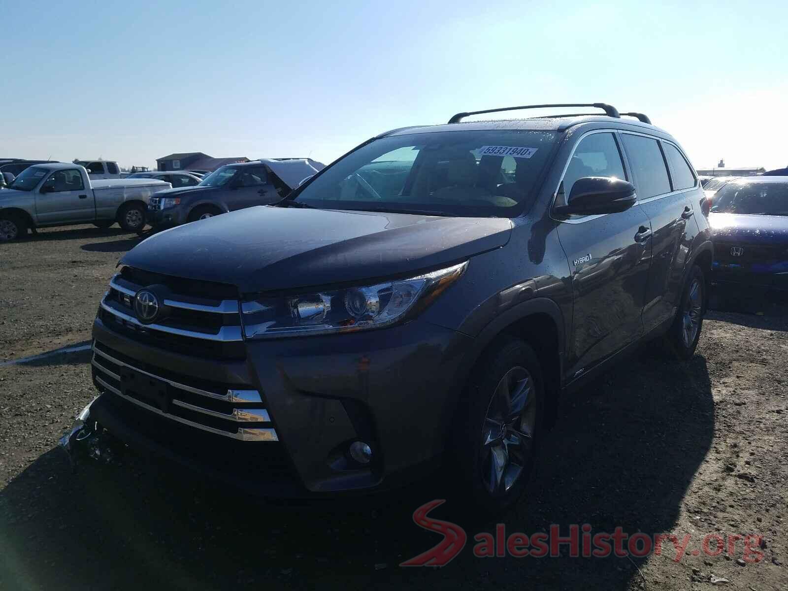 5TDDGRFHXHS027360 2017 TOYOTA HIGHLANDER