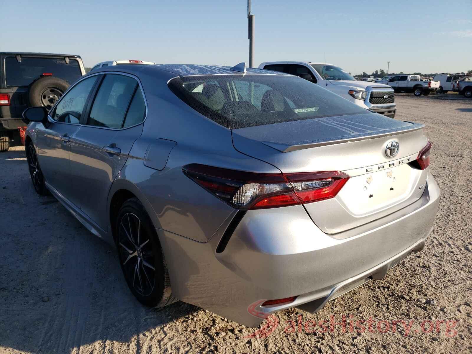 4T1G11AK5MU525471 2021 TOYOTA CAMRY