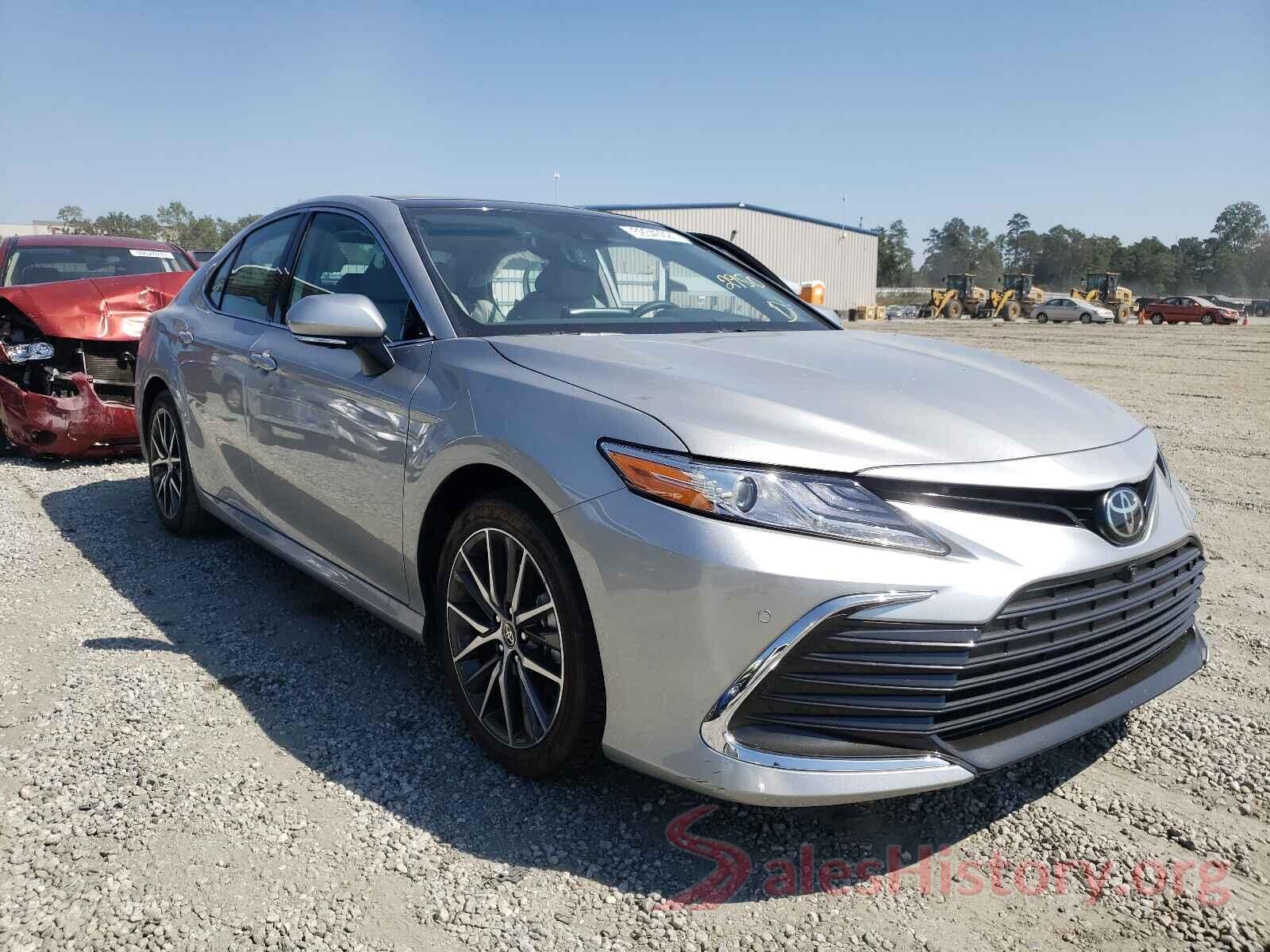 4T1F11BK1MU033062 2021 TOYOTA CAMRY