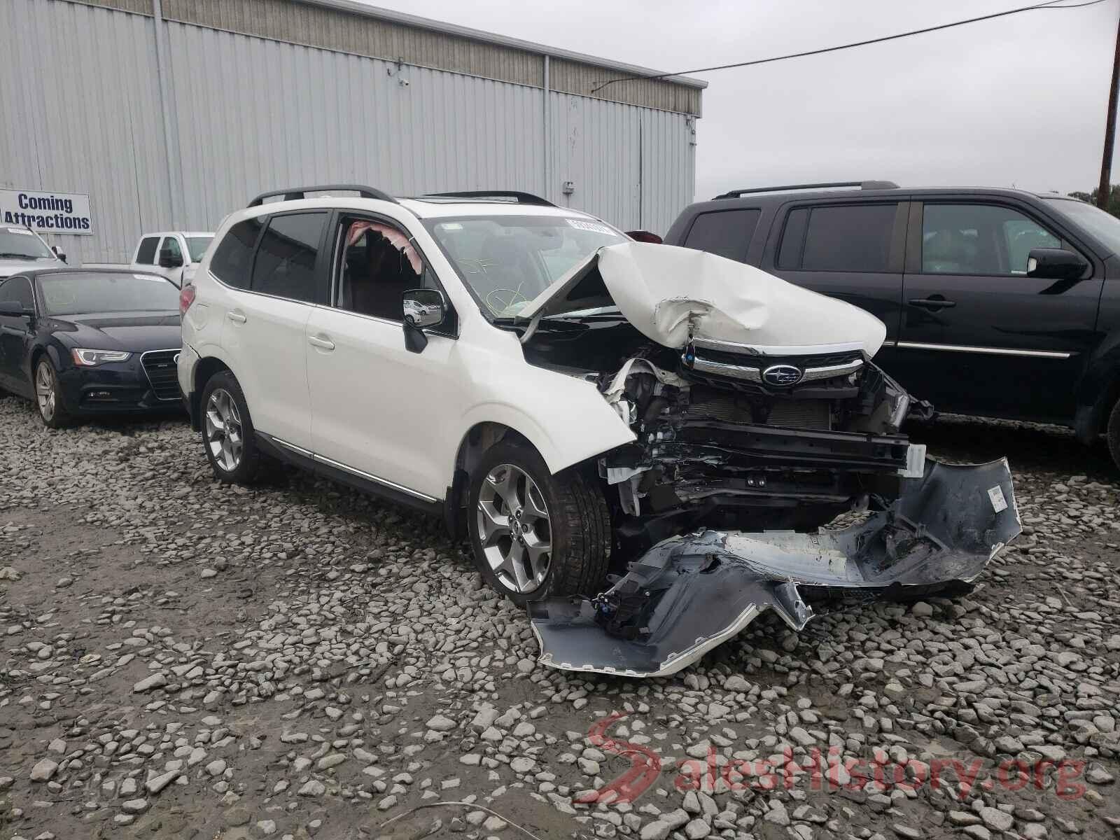 JF2SJAWC2JH523974 2018 SUBARU FORESTER