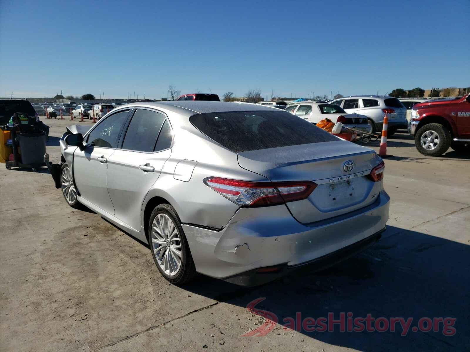 4T1B11HK0JU524398 2018 TOYOTA CAMRY