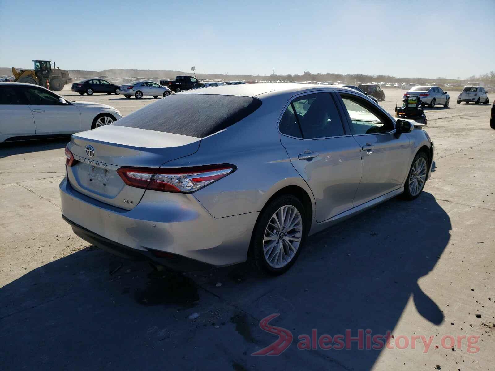 4T1B11HK0JU524398 2018 TOYOTA CAMRY