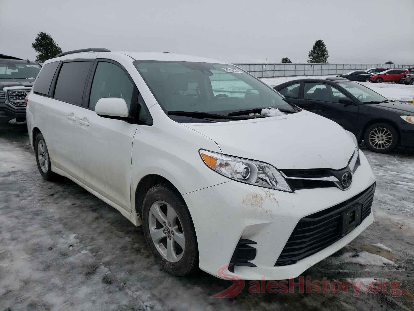 5TDKZ3DC4JS919566 2018 TOYOTA SIENNA