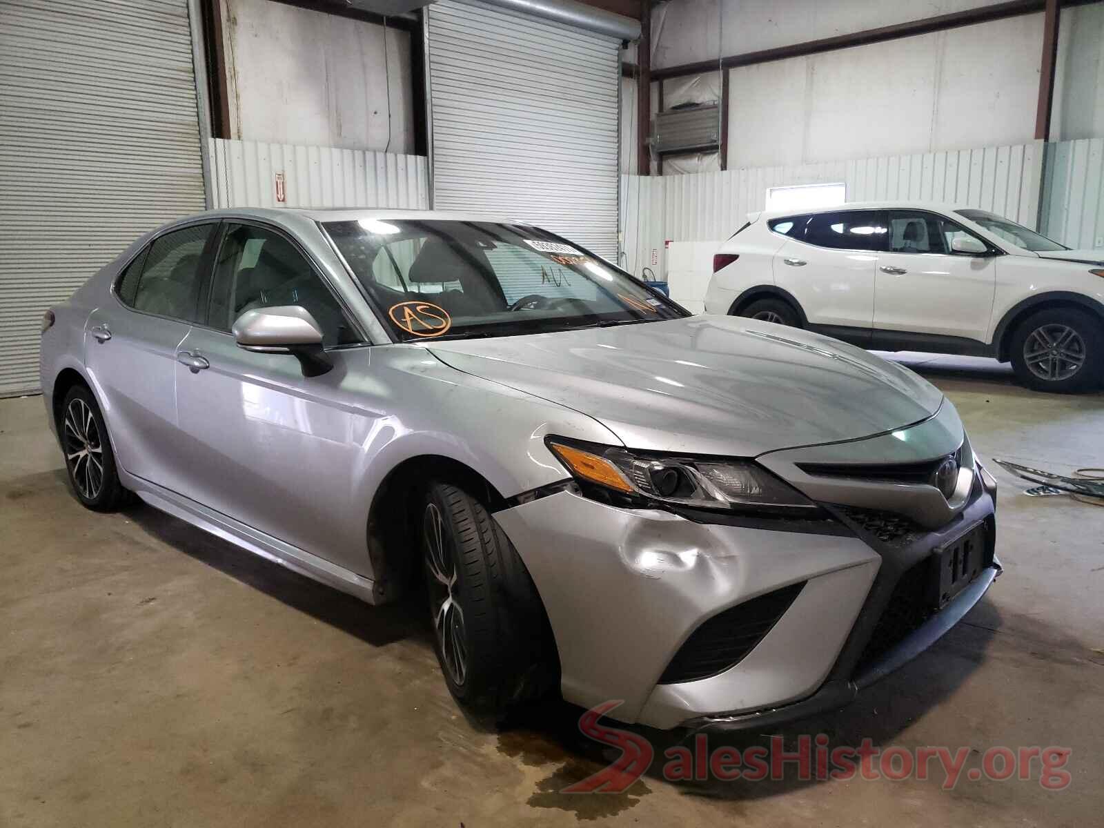 4T1B11HK4JU002356 2018 TOYOTA CAMRY