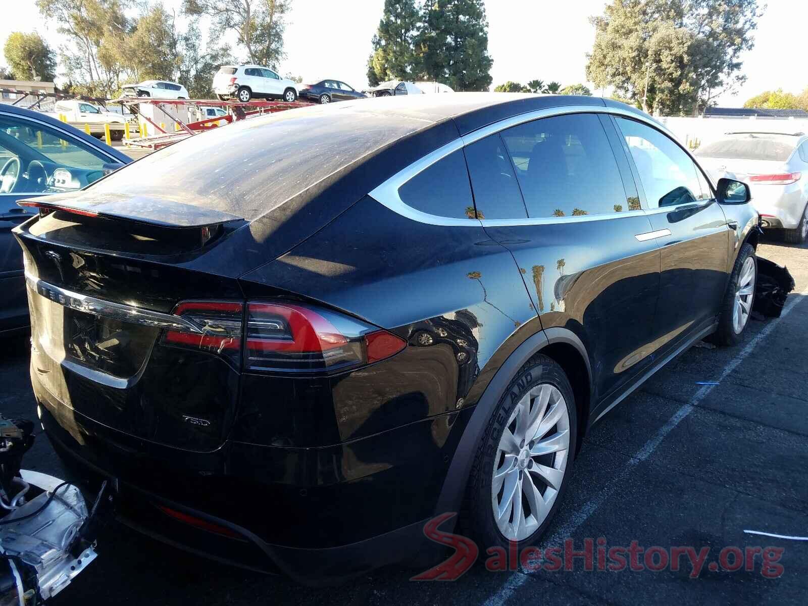 5YJXCBE28HF053702 2017 TESLA MODEL X