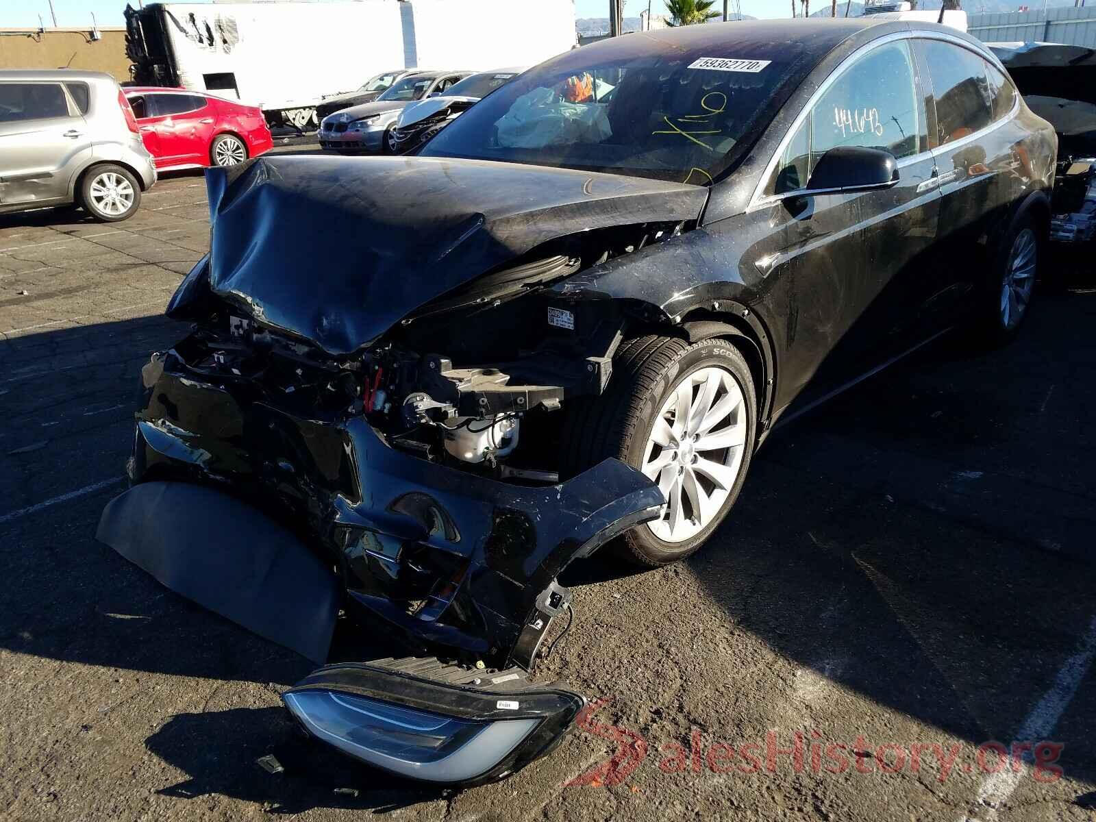 5YJXCBE28HF053702 2017 TESLA MODEL X