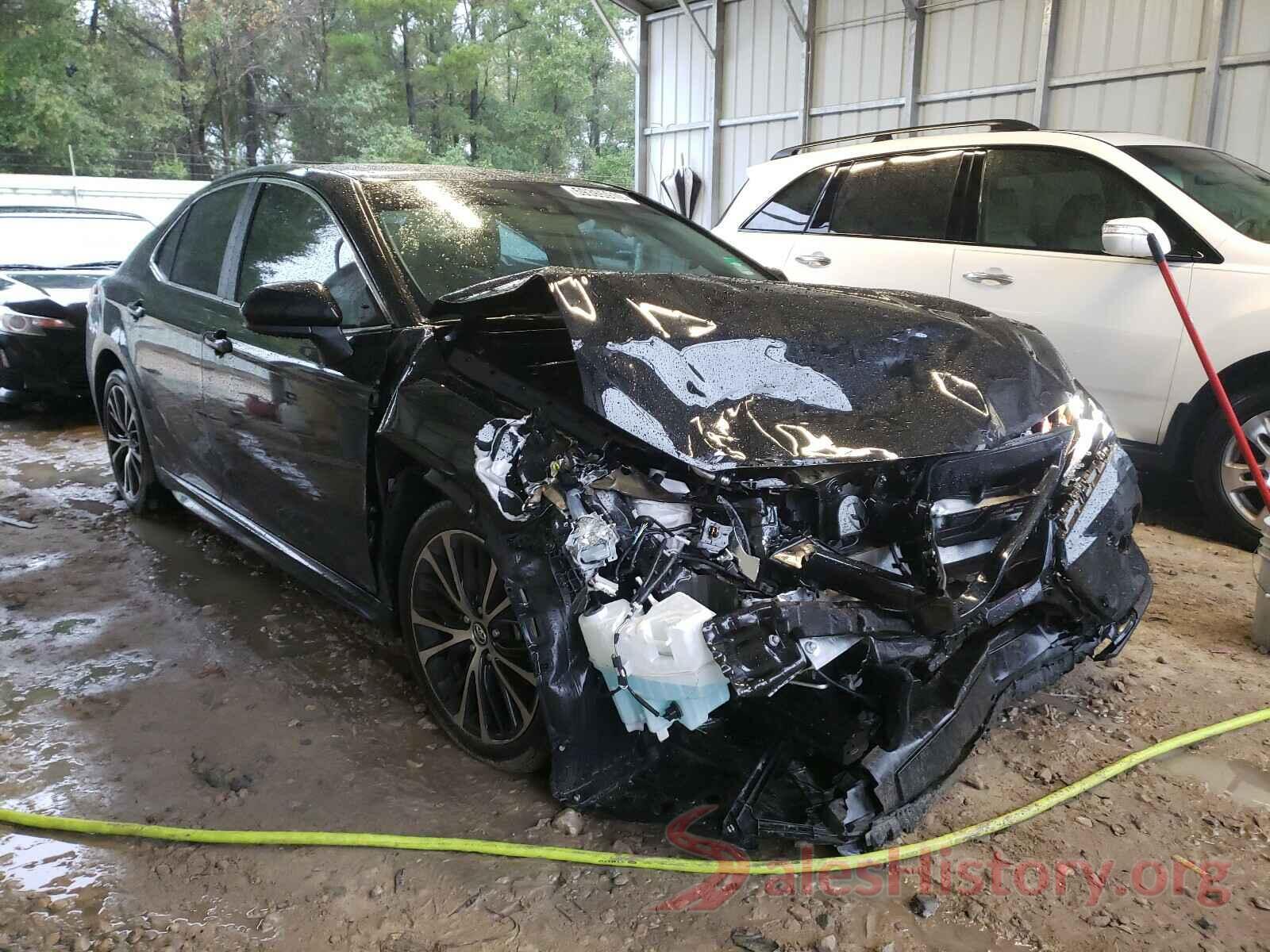 4T1B11HK3KU258697 2019 TOYOTA CAMRY