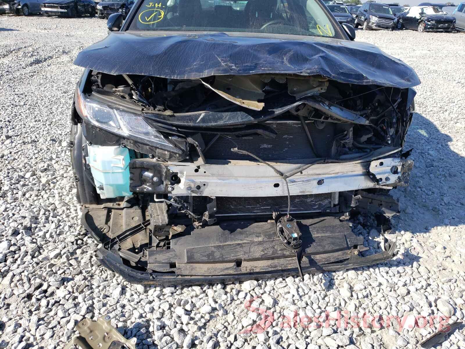 4T1B11HK8JU663162 2018 TOYOTA CAMRY