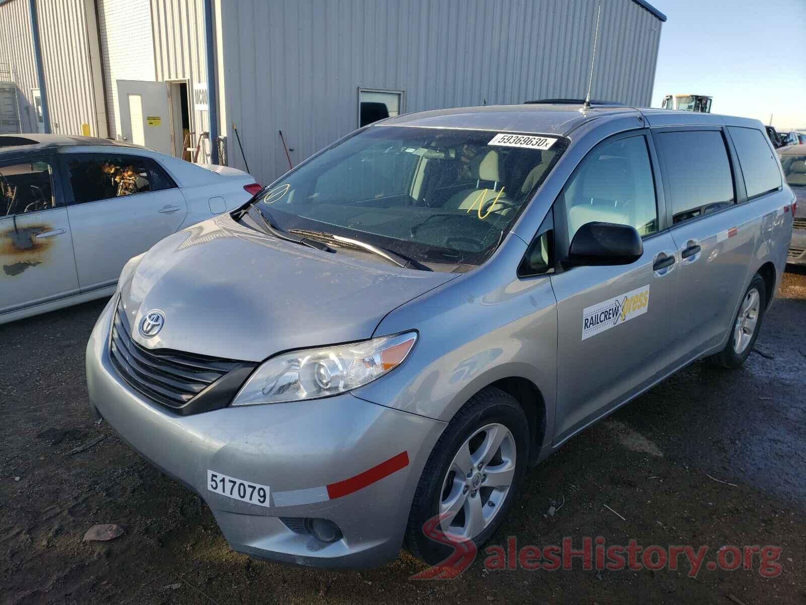 5TDZZ3DCXHS807556 2017 TOYOTA SIENNA