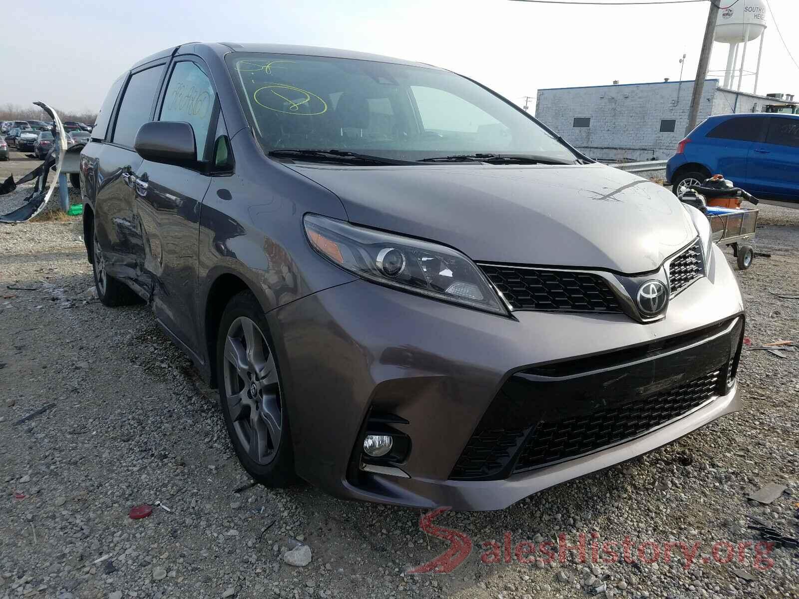 5TDXZ3DC4JS942237 2018 TOYOTA SIENNA