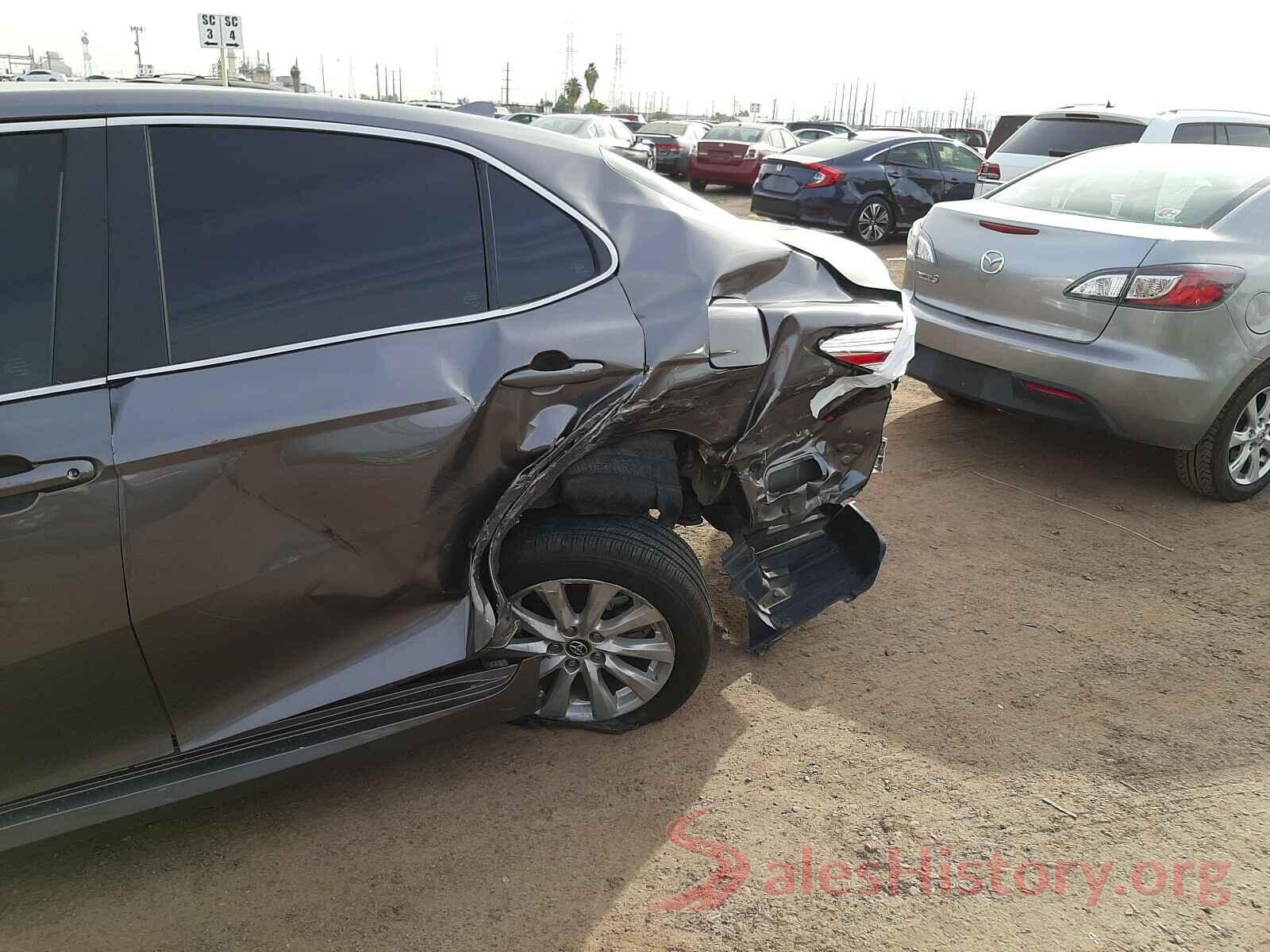 4T1B11HK0KU715742 2019 TOYOTA CAMRY