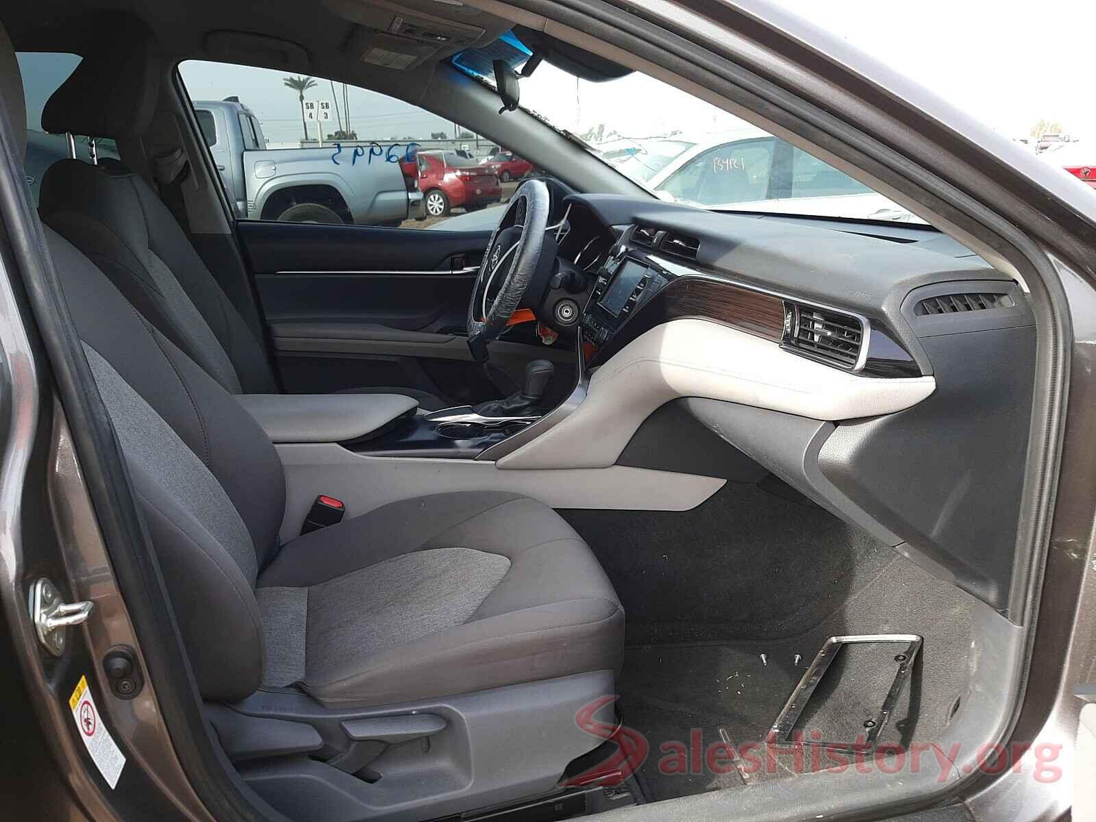 4T1B11HK0KU715742 2019 TOYOTA CAMRY