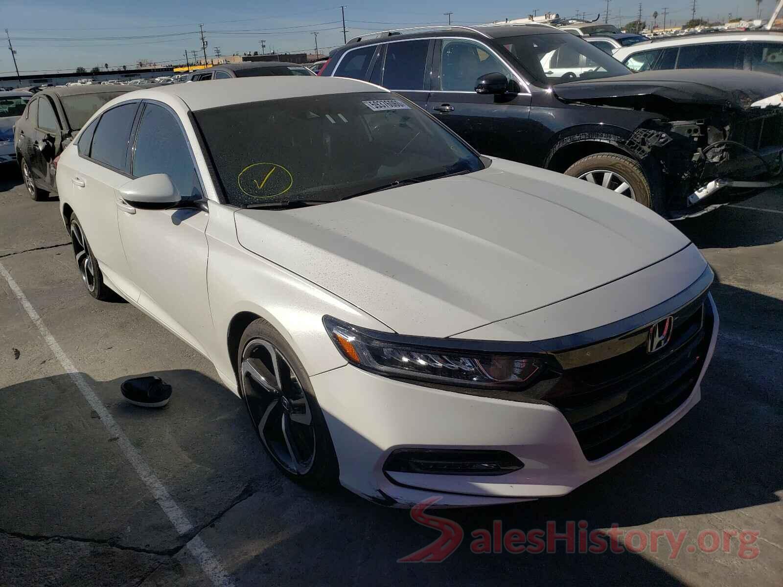 1HGCV1F37JA170715 2018 HONDA ACCORD