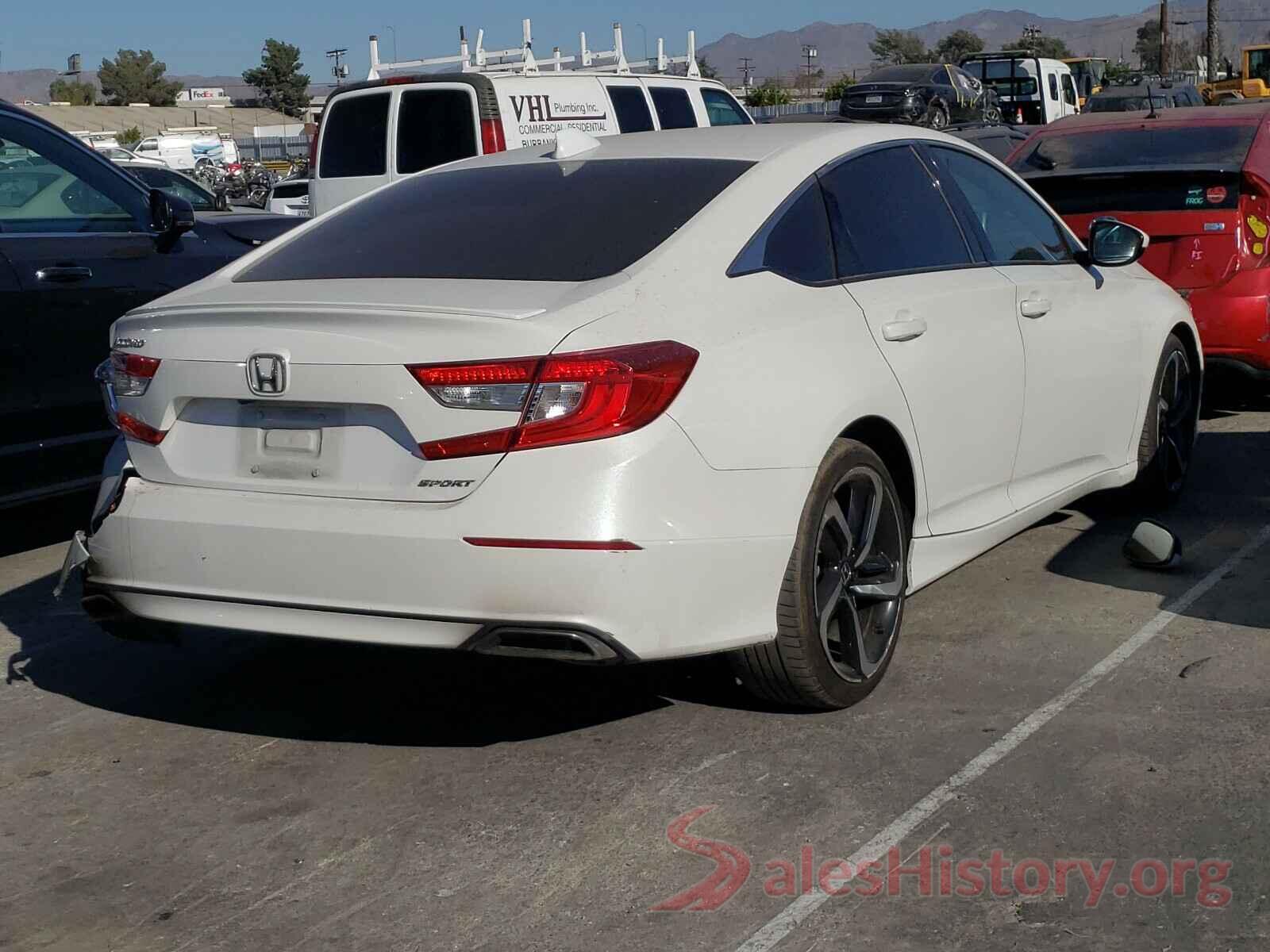 1HGCV1F37JA170715 2018 HONDA ACCORD