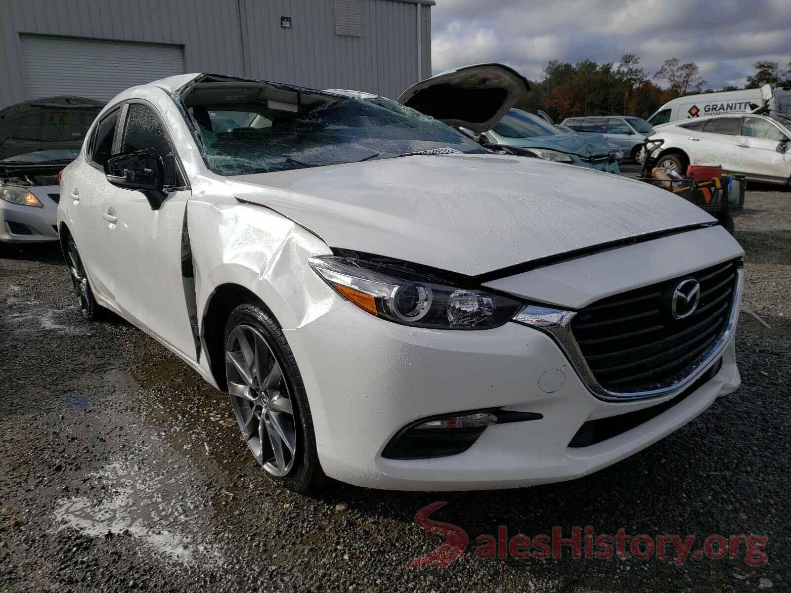 3MZBN1V36JM181197 2018 MAZDA 3