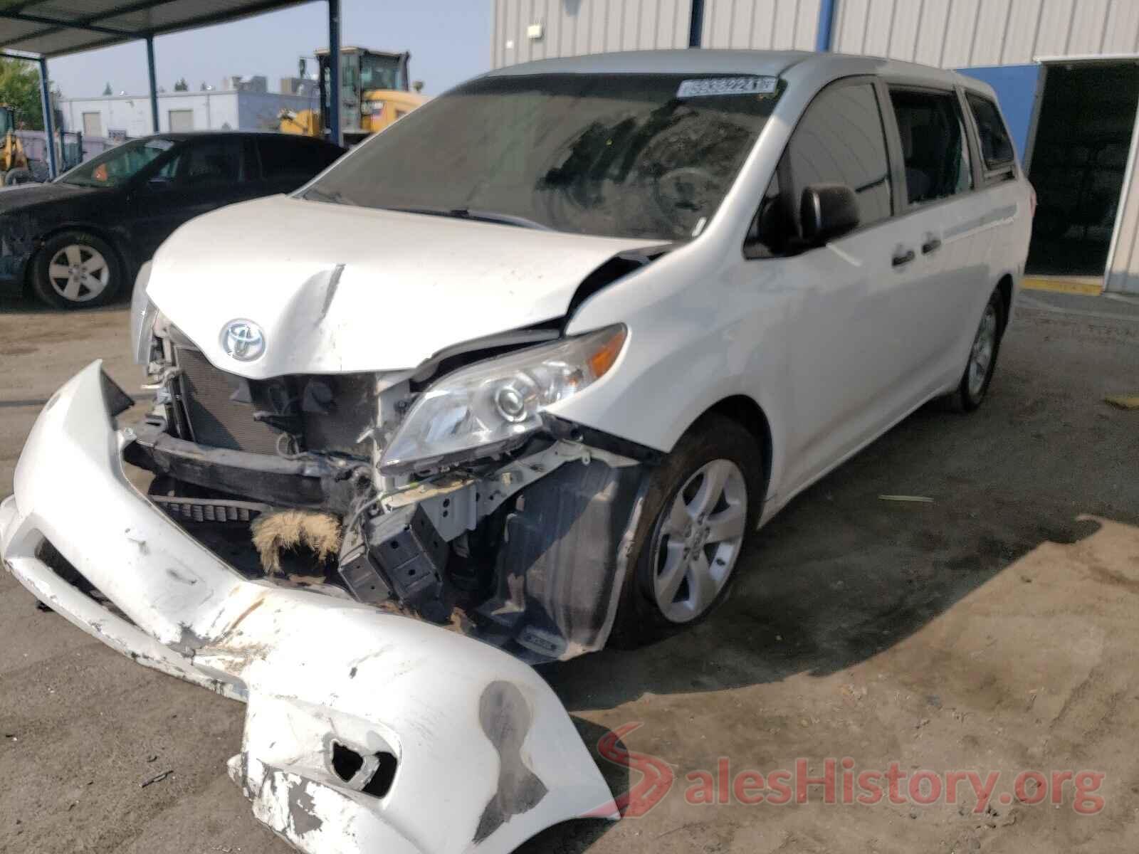 5TDZZ3DC6HS809840 2017 TOYOTA SIENNA