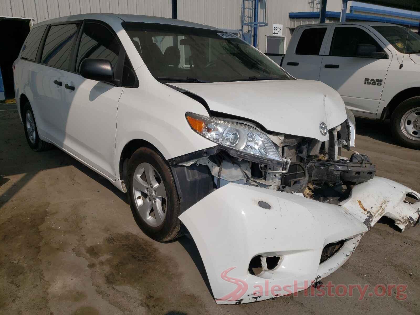 5TDZZ3DC6HS809840 2017 TOYOTA SIENNA