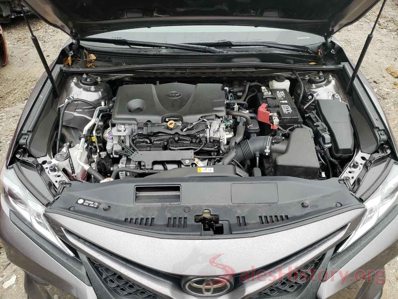 4T1B11HK6JU513227 2018 TOYOTA CAMRY