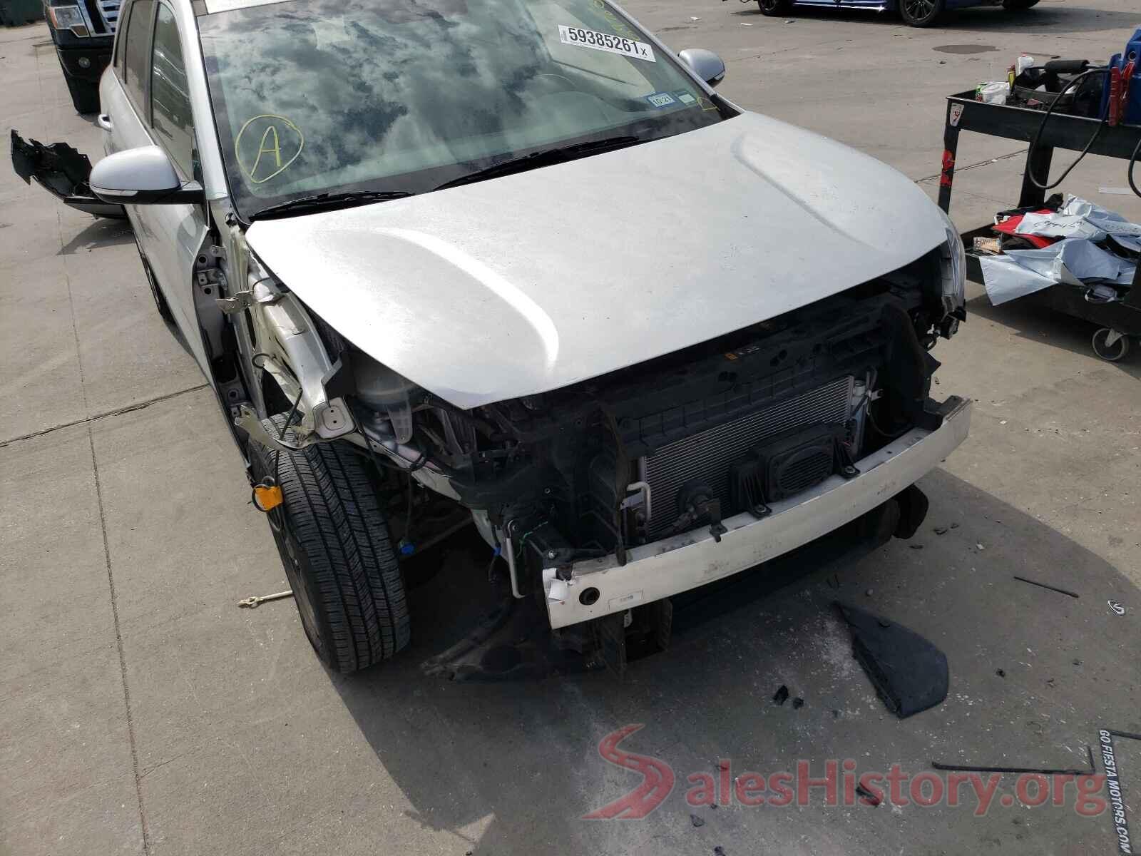 KNDCC3LC5J5124409 2018 KIA NIRO