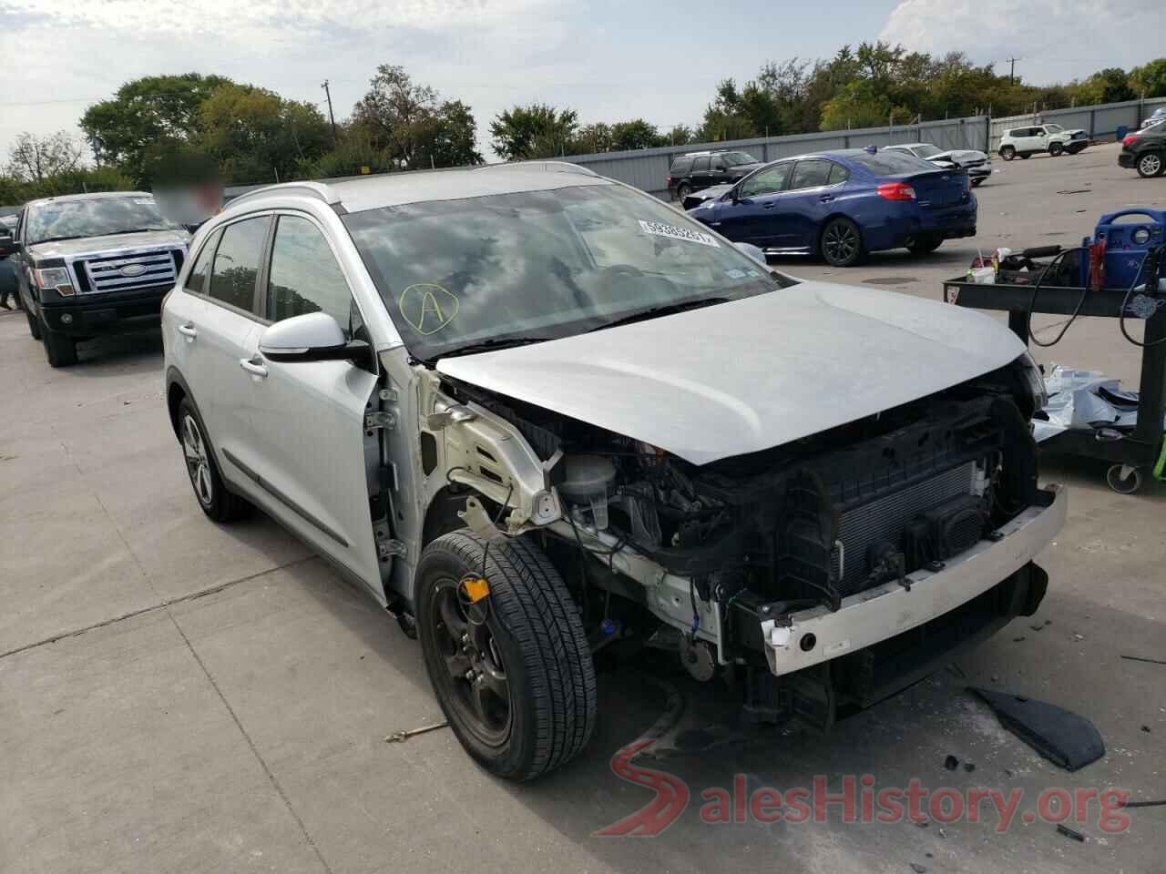 KNDCC3LC5J5124409 2018 KIA NIRO