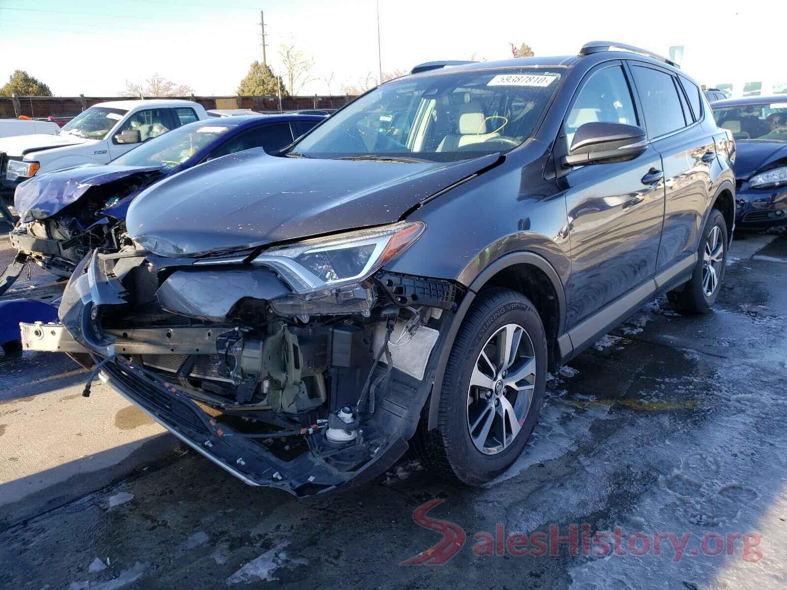 2T3RFREV1HW557618 2017 TOYOTA RAV4