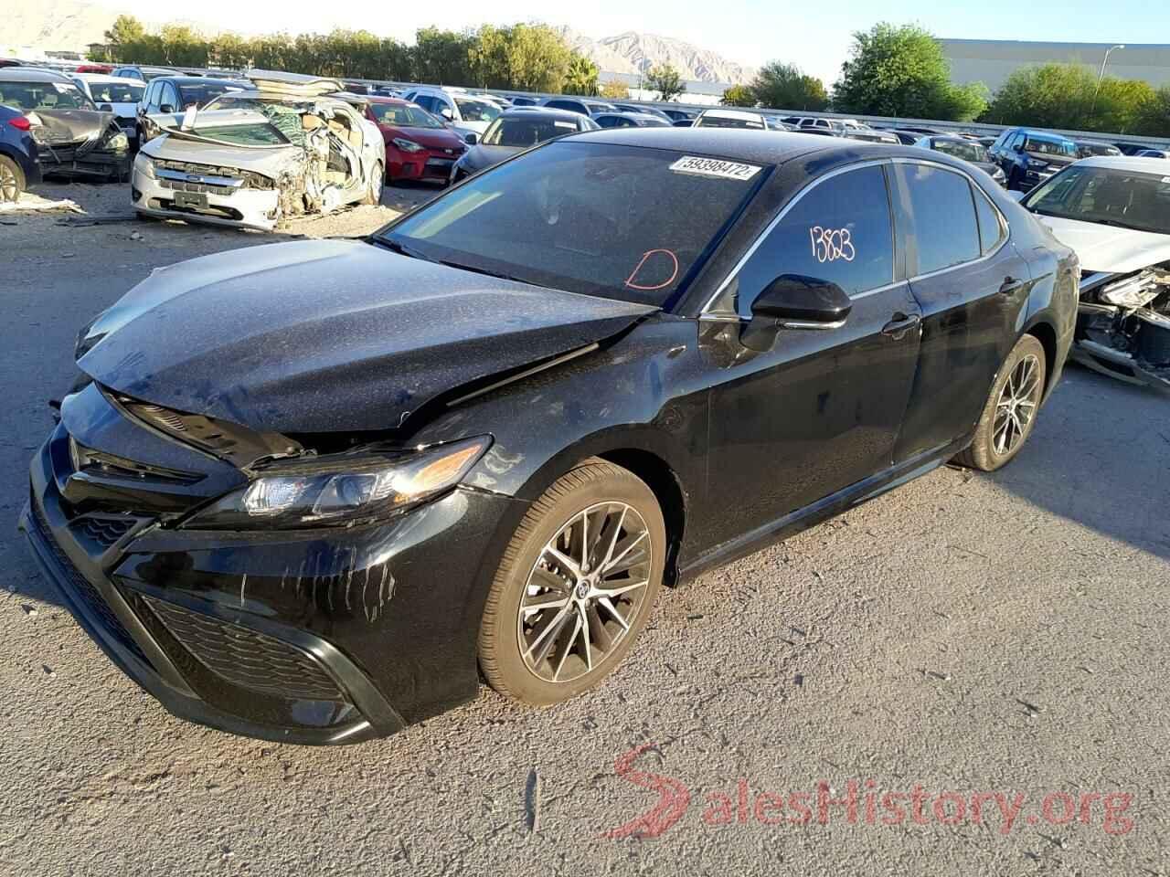 4T1G11AK2NU661283 2022 TOYOTA CAMRY