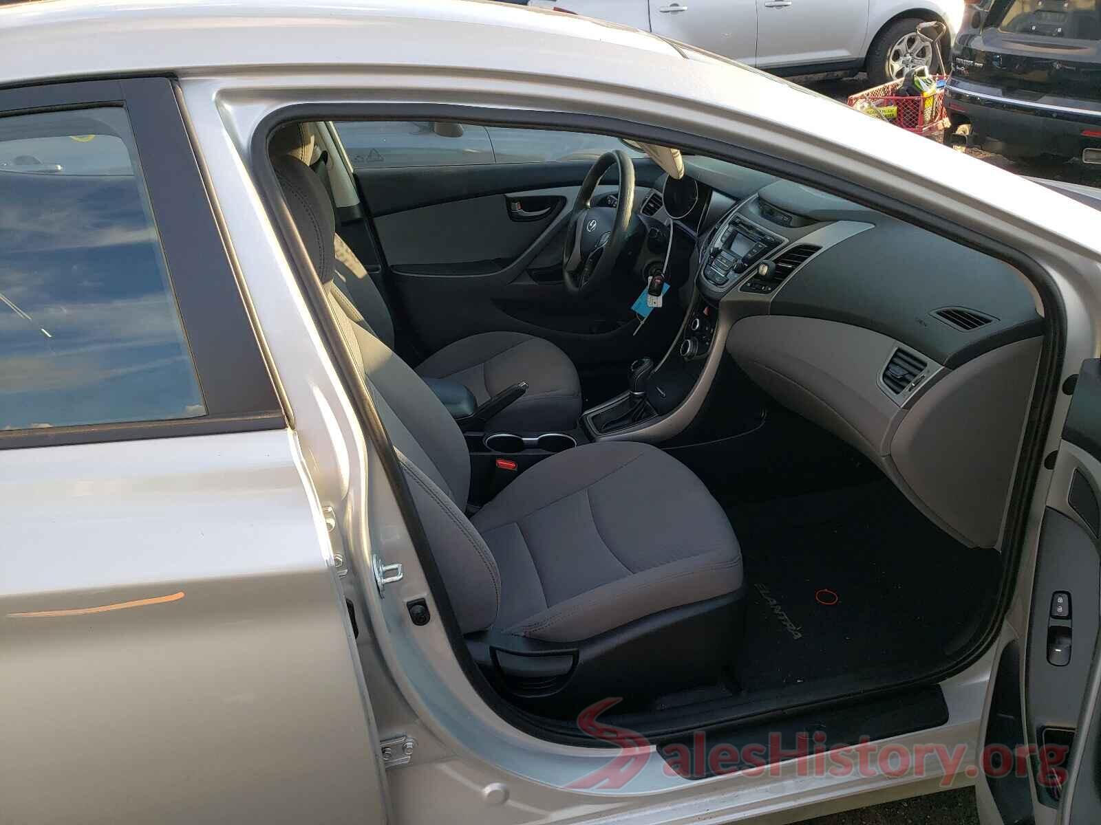 5NPDH4AE7GH693710 2016 HYUNDAI ELANTRA