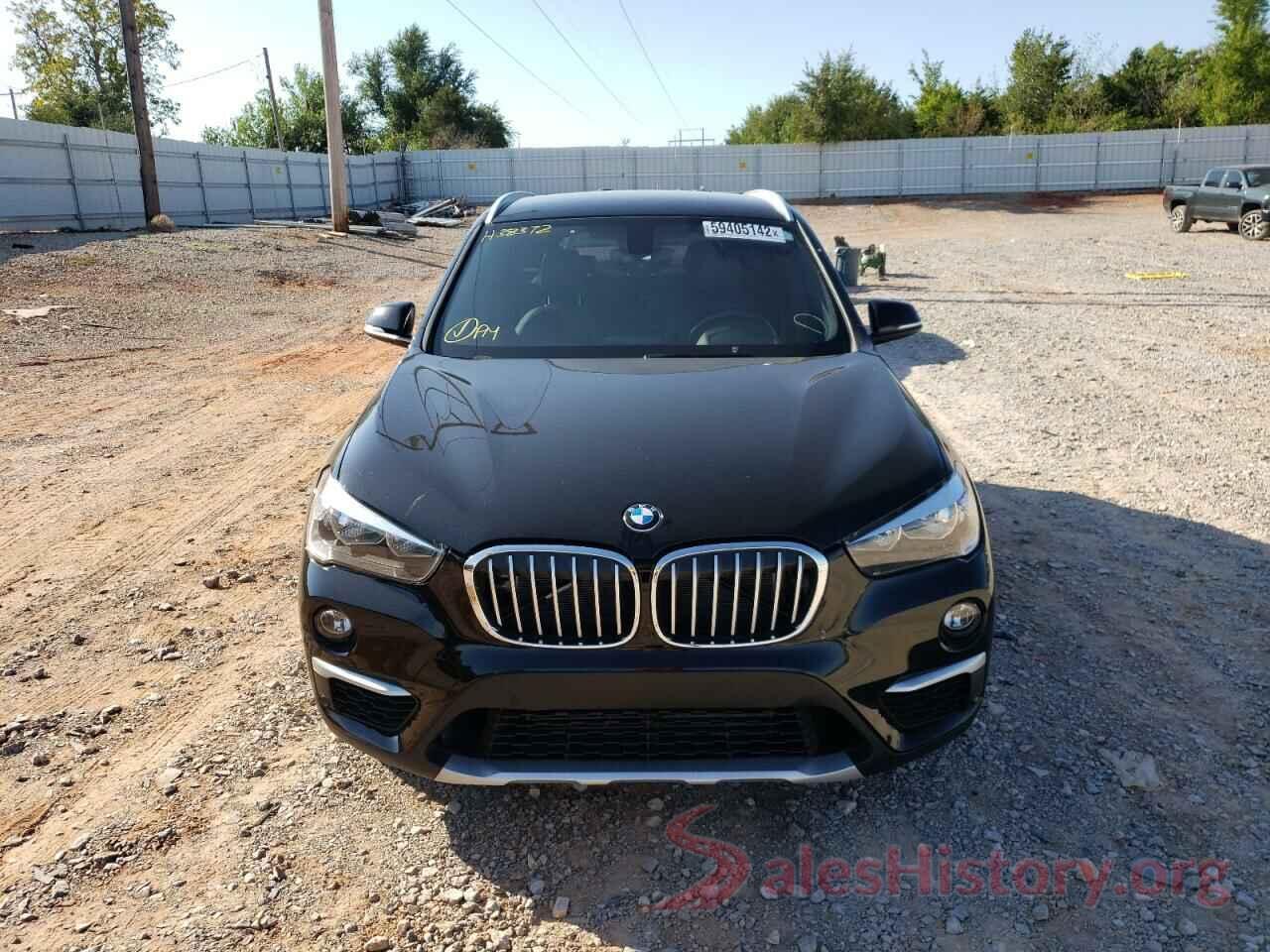 WBXHU7C37H5H38372 2017 BMW X1