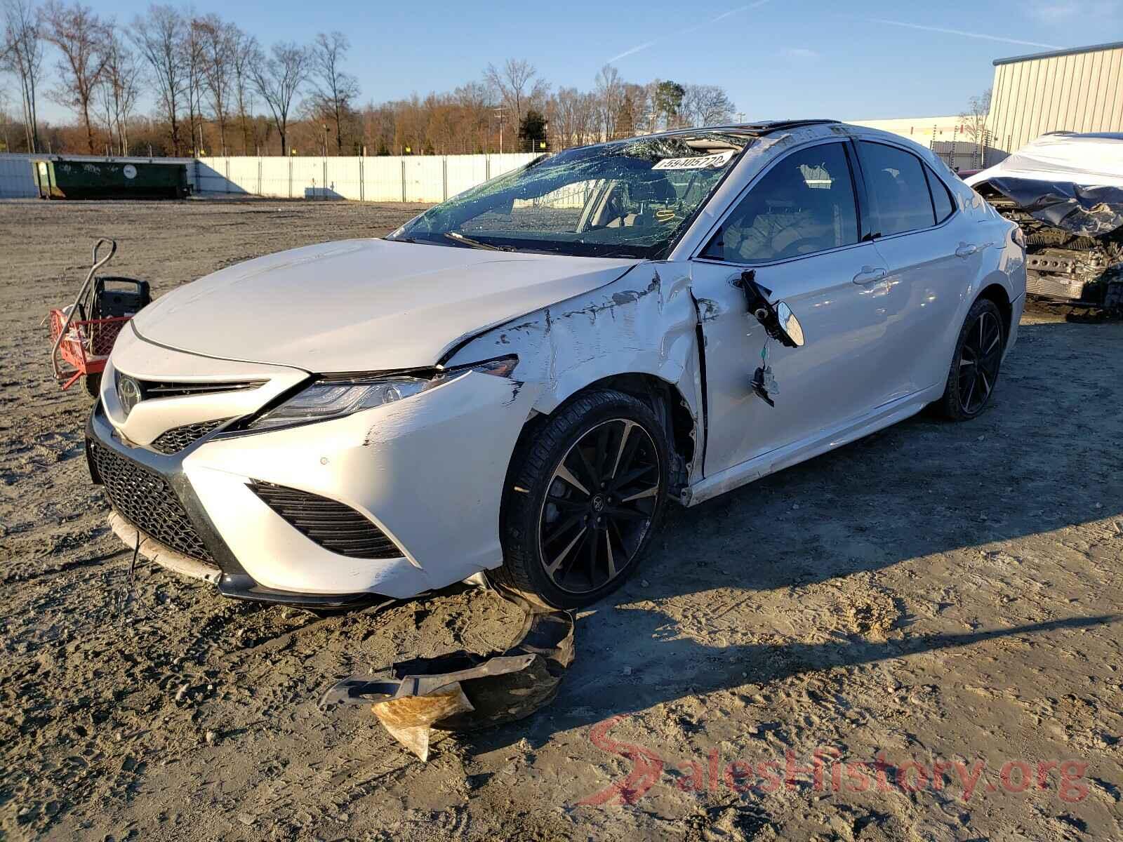 4T1B61HK3JU150824 2018 TOYOTA CAMRY