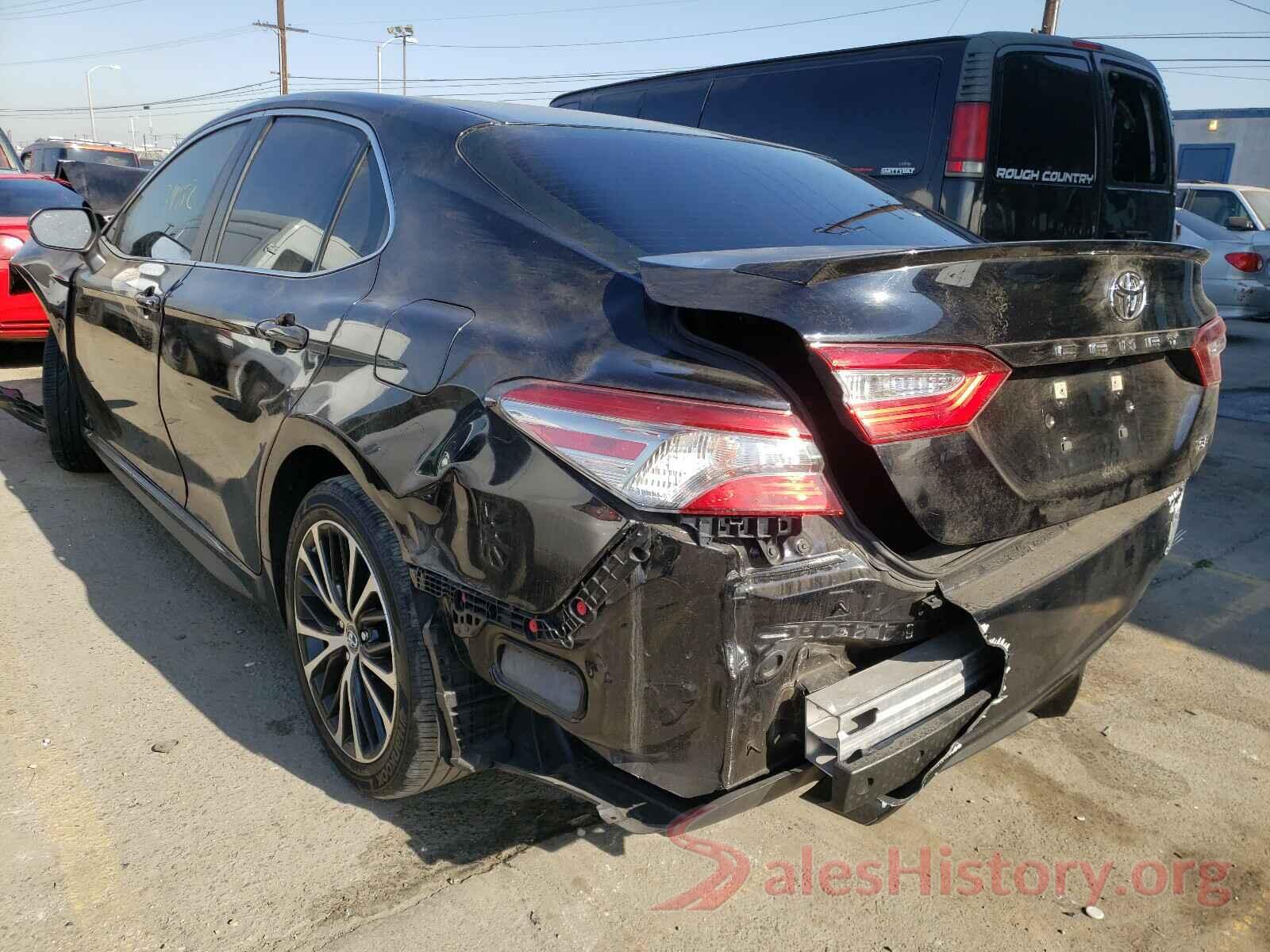 4T1B11HK4JU081379 2018 TOYOTA CAMRY