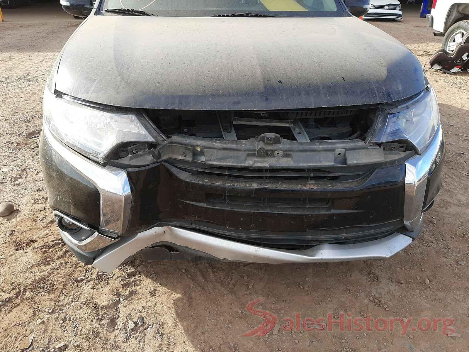 JA4AD3A33JZ023668 2018 MITSUBISHI OUTLANDER