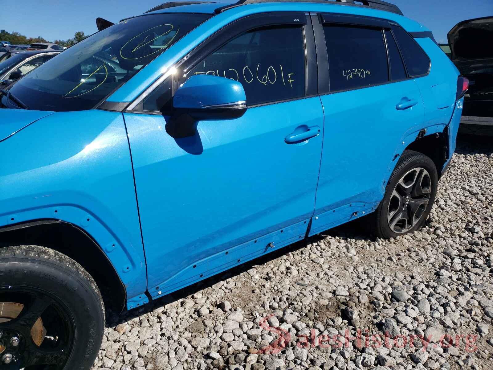 2T3J1RFVXKW017153 2019 TOYOTA RAV4