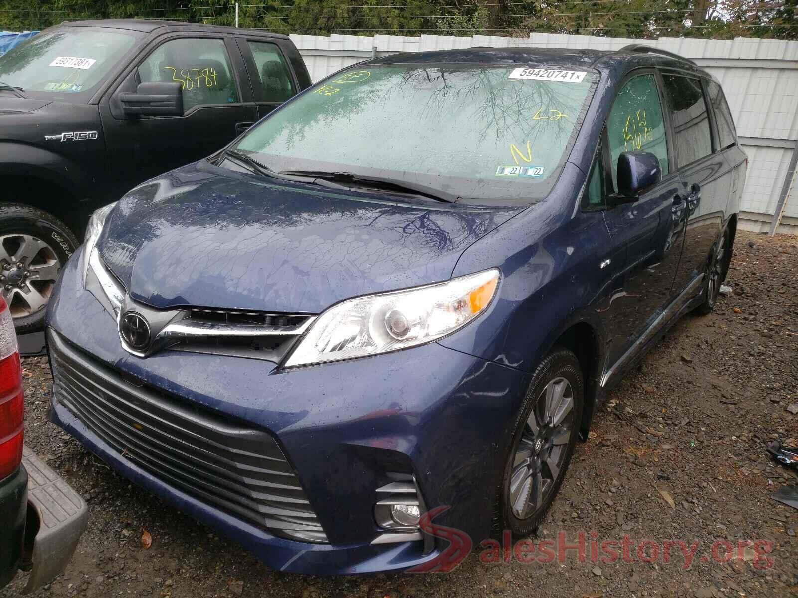 5TDDZ3DC8JS202208 2018 TOYOTA SIENNA